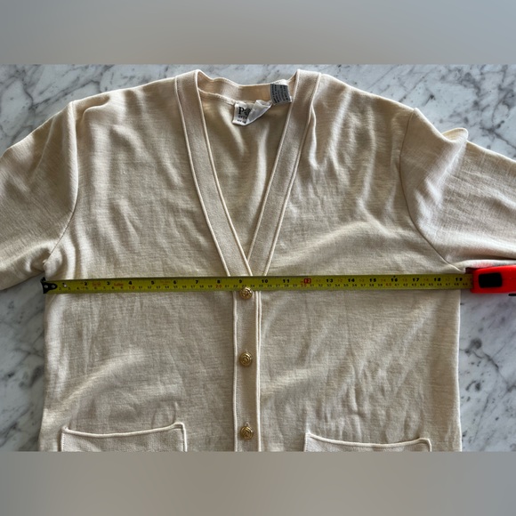 PORTS Vintage International cashmere AND butter cream cardigan - Picture 9 of 9